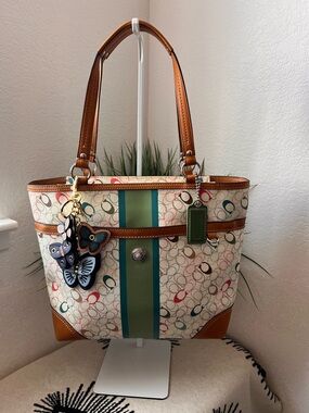 COACH Chelsea Heritage Stripe Tote bag